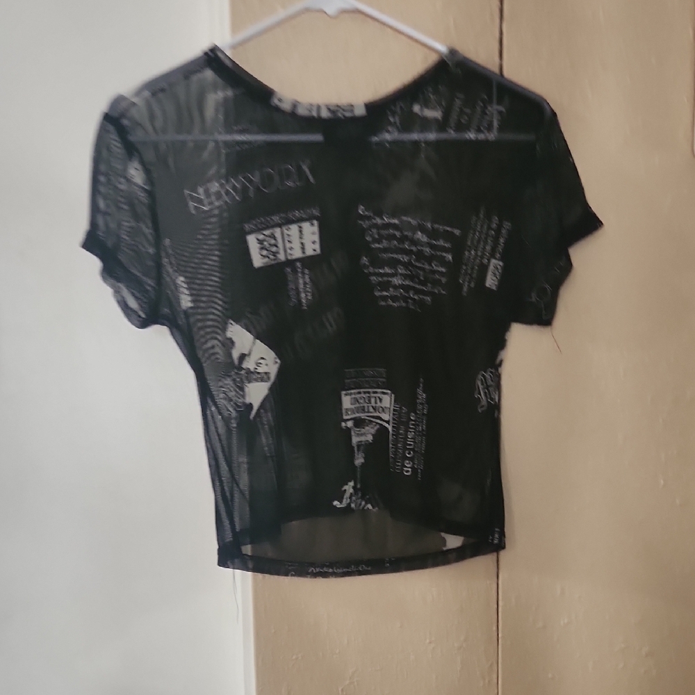Chic Black Graphic Mesh Tee